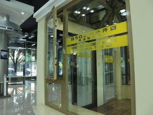  Finestre e Porte a Battente in Alluminio 