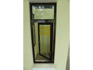  Finestre e Porte a Battente in Alluminio 